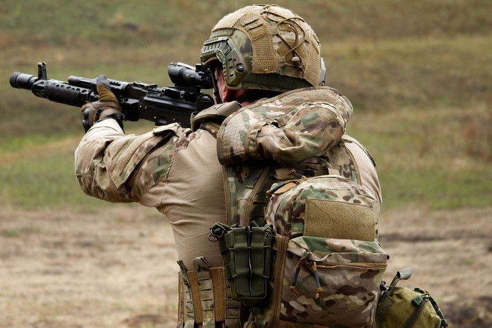 Viện Nghiên cứu chiến tranh Mỹ (ISW) nhận định, trên mặt trận Sumy, quân Nga có thể tiếp tục tiến công về phía đường cao tốc M-02, nhằm bao vây khu vực Eisman-Glukhov. Điều này sẽ buộc AFU phải đưa ra một lựa chọn khó khăn: huy động quân từ các mặt trận khác để giữ vững mặt trận Sumy.