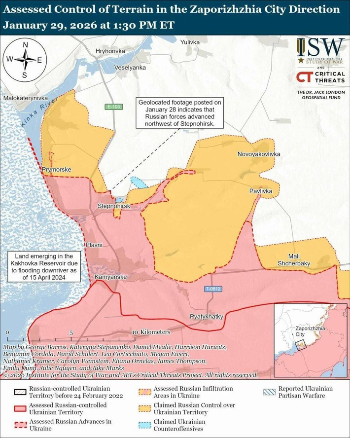 Nếu điều này diễn ra, chắc chắn tạo ra một thách thức mới cho quân Nga trên hướng này và bản đồ từ Viện Nghiên cứu Chiến tranh Mỹ (ISW) cũng xác nhận bước tiến của quân Nga trong khu vực này, với các khu vực rộng lớn được đánh dấu màu vàng, cho thấy bước tiến nhanh chóng và thành công của quân Nga.