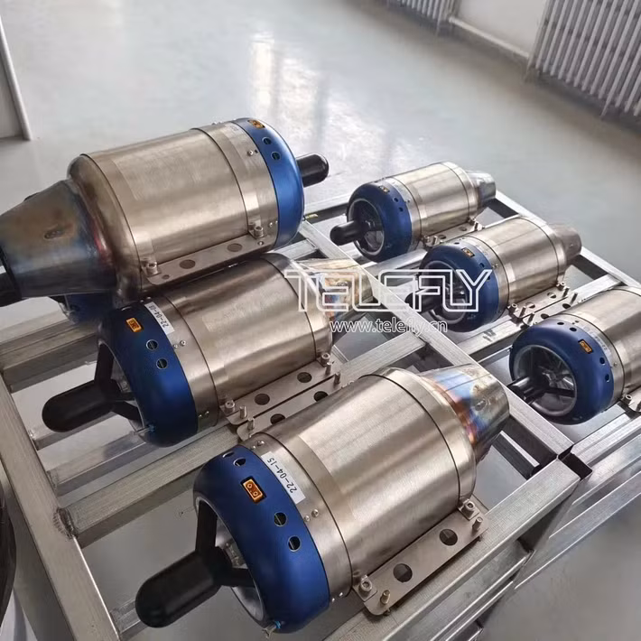 Geran-5 là UAV tấn công tầm xa, sử dụng động cơ phản lực Telefly, tương tự như động cơ được sử dụng trên UAV tấn công Geran-3, nhưng có lực đẩy lớn hơn, phù hợp với kích thước lớn hơn và tải trọng nặng hơn của khung UAV. Đáng lưu ý là động cơ phản lực Telefly, là loại động cơ dân sự, được bán tự do trên các sàn giao dịch thương mại điện tử.