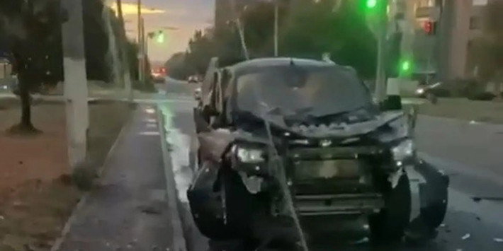 Hiện các khu vực còn lại ở tỉnh Donetsk còn do Ukraine kiểm soát, nhất là các thành phố, đang bị lực lượng không quân chiến thuật Nga ném bom; trong khi UAV của Nga hoạt động như “ruồi” trên đầu và có thể tấn công sâu tới 20 km, vào tận thành phố Kramatorsk. Cùng lúc đó, tiền tuyến đang tiến vào tỉnh Dnipro và Zaporizhia. (nguồn ảnh Ukrinform, Kyiv Post, Sputnik).