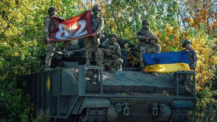 Ngoài ra, các chỉ huy AFU cũng đã giải thích lý do tại sao họ thiệt hại nhiều vũ khí trang bị hơn gấp rưỡi so với RFAF. Theo các nhà phân tích, điều này là do sự vượt trội vượt trội của các đơn vị sử dụng, cũng như số lượng UAV của Nga trên chiến trường trong thời gian qua.