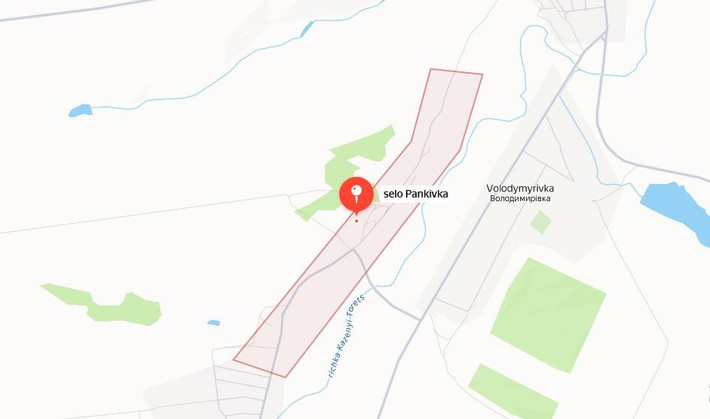 Trong khi đó, quân đội Ukraine (AFU) không chỉ củng cố vị trí mà còn nhanh chóng chiếm được hầu hết làng Pankivka và mở ra một cây cầu chiến lược nối liền với làng Vladimirivka. Cây cầu này giúp AFU có thể nhanh chóng cơ động lực lượng qua sông Kezeny Torets, tạo thế cho một cuộc tấn công gọng kìm.