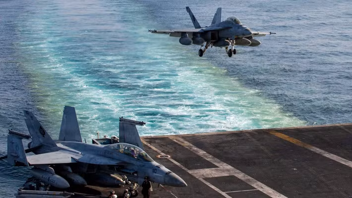 Do đó có thể khẳng định, có thể tên lửa của Iran đã gây ra những vấn đề đáng kể cho USS Abraham Lincoln, và nhu cầu mang thêm nhiên liệu, đã làm giảm tải trọng chiến đấu của những chiếc tiêm kích hạm F/A-18, khi mang bom và tên lửa ít hơn đáng kể, so với khi chỉ có số lượng thùng nhiên liệu phụ tối thiểu, hoặc không có thùng nhiên liệu phụ nào.