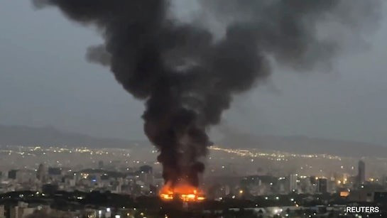 Kênh truyền hình tiếng Ả Rập NAYA, dẫn lời Lực lượng Vệ binh Cách mạng Hồi giáo (IRGC), xác nhận vụ phóng tên lửa hướng về Tel Aviv. Đây là loạt tấn công thứ 22 nhằm vào Israel, kể từ khi bắt đầu cuộc chiến mới, thuộc khuôn khổ Chiến dịch “Lời hứa chân thực 4” của Iran.