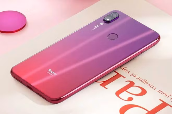 Xiaomi vừa công bố chiếc Redmi Note 7. Đây là smartphone đầu tiên mang thương hiệu Redmi sau khi được tách khỏi Xiaomi.