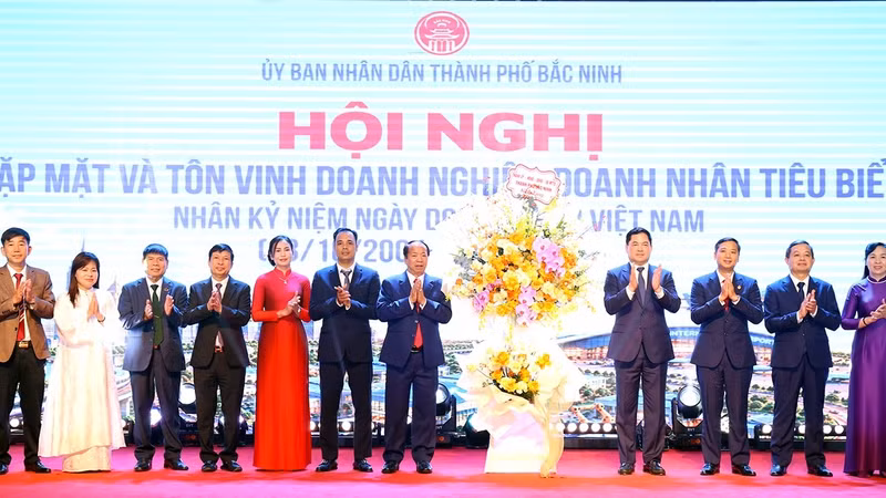 Bắc Ninh gặp mặt và tôn vinh doanh nghiệp, doanh nhân tiêu biểu