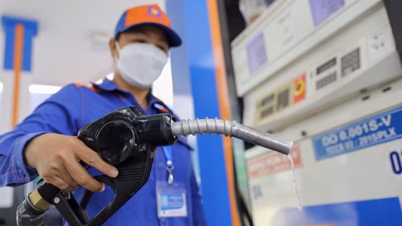 Bộ Công Thương yêu cầu tuyệt đối không găm xăng dầu