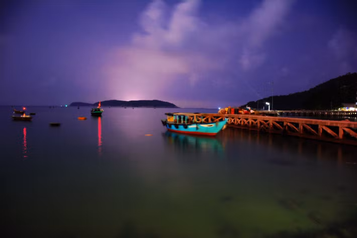 Bến tàu ở Cù Lao Chàm trong buổi chiều tối. Ảnh: Panagiotis Papadopoulos/ Flickr.