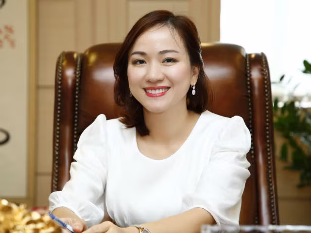 Đời tư kín tiếng của ái nữ nhà sếp lớn ngân hàng Việt - Hình 8 Doi tu kin tieng cua ai nu nha sep lon ngan hang Viet-Hinh-8