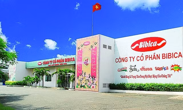 phut-cuoi-bibica-chia-co-tuc-20-truoc-khi-rut-chan-khoi-san-chung-khoan-1762165865.jpg