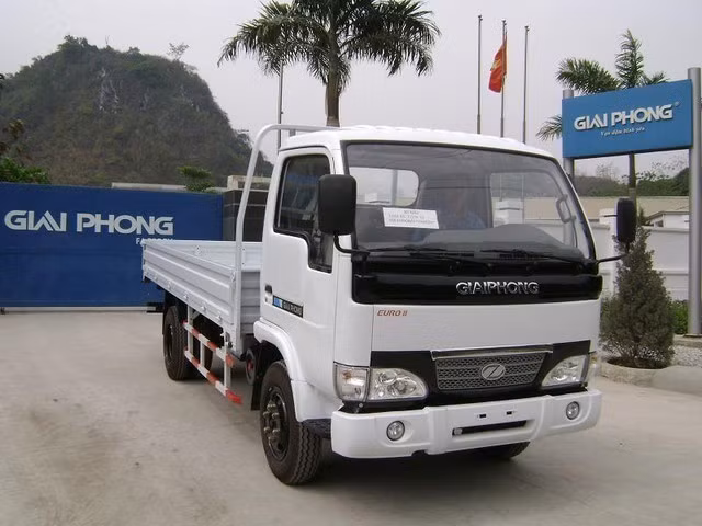 o-to-giai-phong-lo-luy-ke-hon-349-ty-chuyen-sang-lap-rap-xe-dien-va-bat-dong-san.jpg