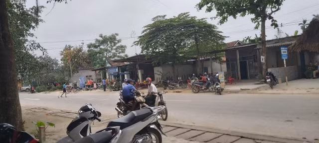 Điều tra vụ người đàn ông bị nhóm người dùng súng bắn nhập viện Dieu tra vu nguoi dan ong bi nhom nguoi dung sung ban nhap vien