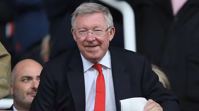 Triệu fan phát cuồng trước thông tin Sir Alex Ferguson quay lại huấn luyện tại MU - Hình 4 Trieu fan phat cuong truoc thong tin Sir Alex Ferguson quay lai huan luyen tai MU-Hinh-4