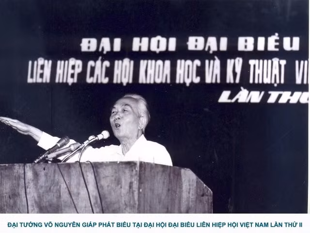 vo-nguyen-giap.jpg