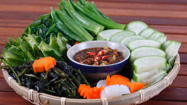 Luu y 4 loai rau quen thuoc chua rat nhieu ky sinh trung