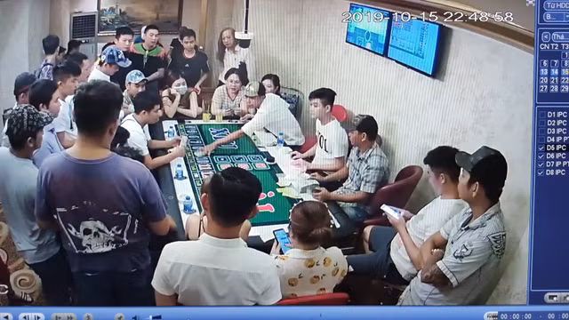 Công an đột kích triệt phá ổ bạc trong khách sạn TTC ở Cần Thơ Cong an dot kich triet pha o bac trong khach san TTC o Can Tho