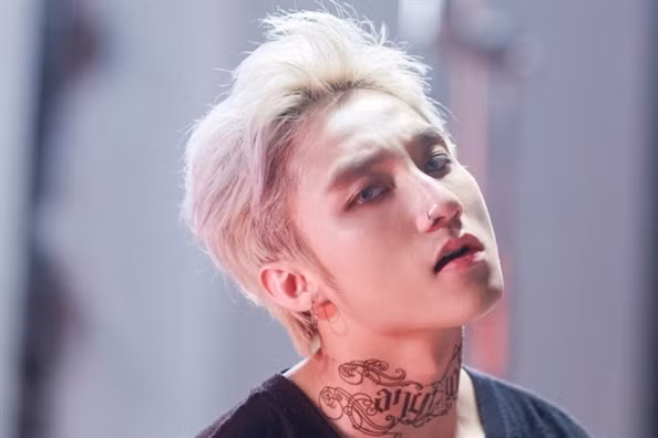 Ngoài ca hát, Sơn Tùng M-TP còn 'ghi dấu' ở loạt màu tóc chất chơi - Hình 8 Ngoai ca hat, Son Tung M-TP con 'ghi dau' o loat mau toc chat choi-Hinh-8