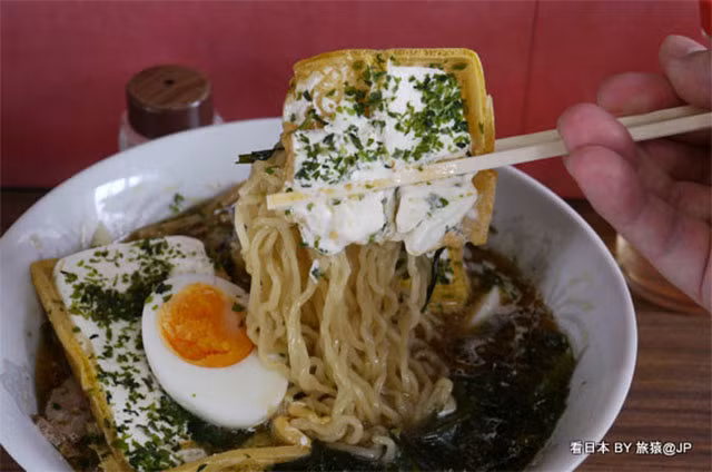 Ky la mon mi ramen tron kem oc que kho hieu cua nguoi Nhat-Hinh-4