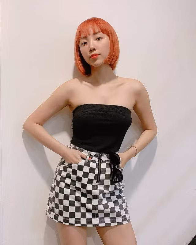 Ấn tượng những kiểu tóc màu mè nổi bật của Tóc Tiên - Hình 2 An tuong nhung kieu toc mau me noi bat cua Toc Tien-Hinh-2