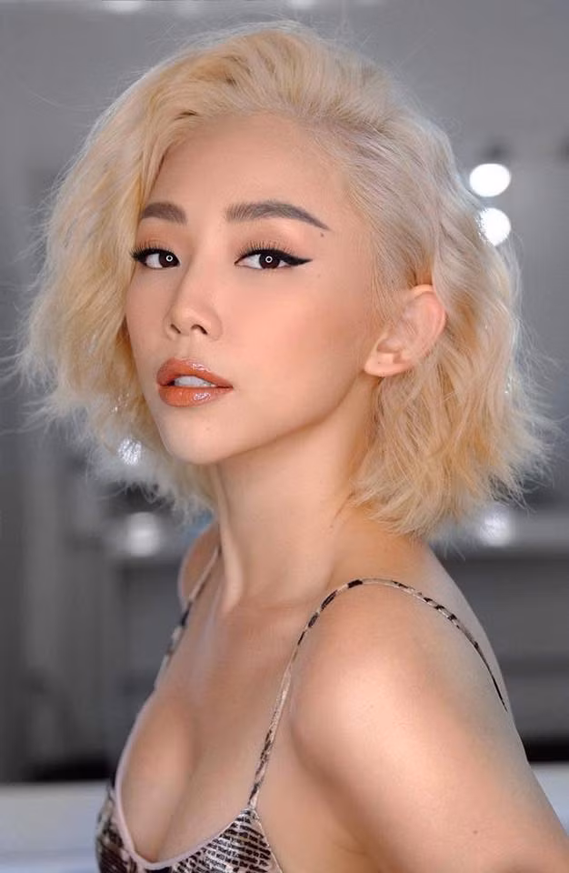 Ấn tượng những kiểu tóc màu mè nổi bật của Tóc Tiên - Hình 3 An tuong nhung kieu toc mau me noi bat cua Toc Tien-Hinh-3