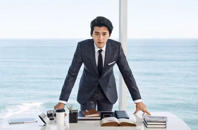 'Chết mê' vẻ đẹp của Hyun Bin, nam chính 'Hạ cánh nơi anh' - Hình 3 'Chet me' ve dep cua Hyun Bin, nam chinh 'Ha canh noi anh'-Hinh-3