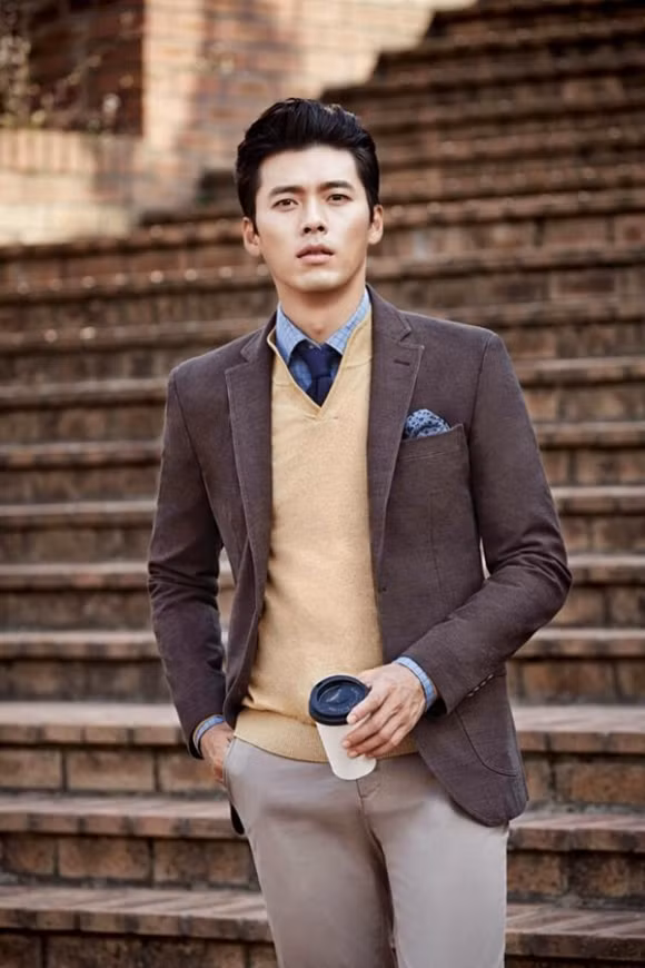 'Chết mê' vẻ đẹp của Hyun Bin, nam chính 'Hạ cánh nơi anh' - Hình 8 'Chet me' ve dep cua Hyun Bin, nam chinh 'Ha canh noi anh'-Hinh-8