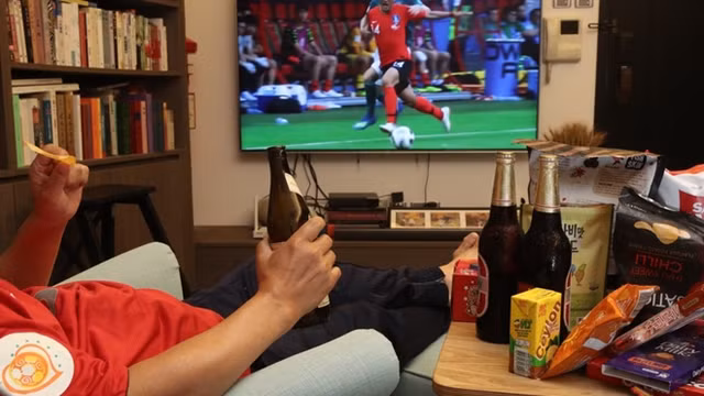 3 điều nên tránh khi thức khuya xem World Cup - Hình 2 3 dieu nen tranh khi thuc khuya xem World Cup-Hinh-2