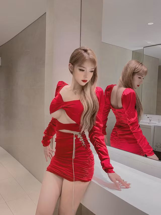 Hot girl chuyển giới Mym Trần có gu thời trang táo bạo - Hình 4 Hot girl chuyen gioi Mym Tran co gu thoi trang tao bao-Hinh-4