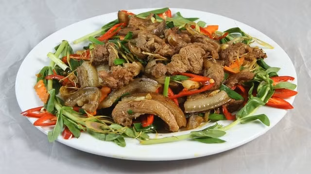 Huong vi dac trung cua dac san bo to Cu Chi duoc vi nhu thit bo Kobe-Hinh-10