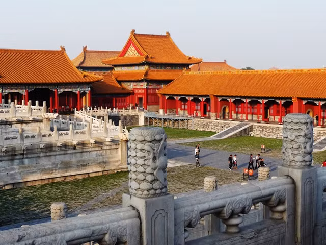 He lo bi an ghe rong vuong gia trong Tu Cam Thanh-Hinh-2