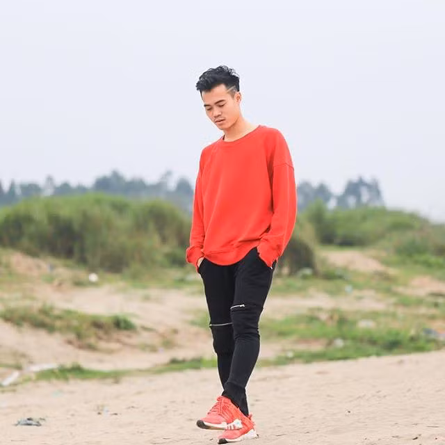 Gu thời trang chất như soái ca Hàn của cầu thủ Văn Toàn - Hình 5 Gu thoi trang chat nhu soai ca Han cua cau thu Van Toan-Hinh-5