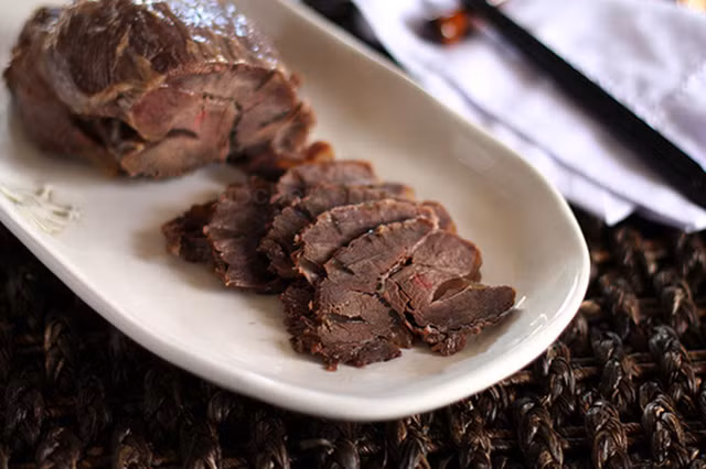 Trổ tài làm món bắp bò ngâm mắm ngon tuyệt ăn Tết - Hình 10 Tro tai lam mon bap bo ngam mam ngon tuyet an Tet-Hinh-10