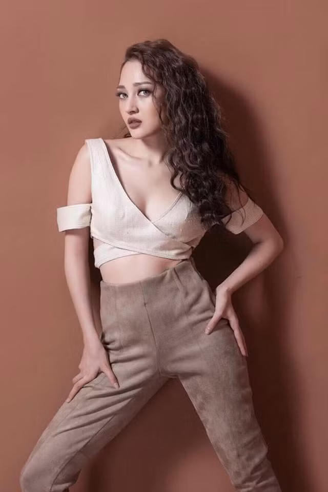 Sau khi chia tay Ho Quang Hieu, ca si Bao Anh ngay cang nong bong-Hinh-5