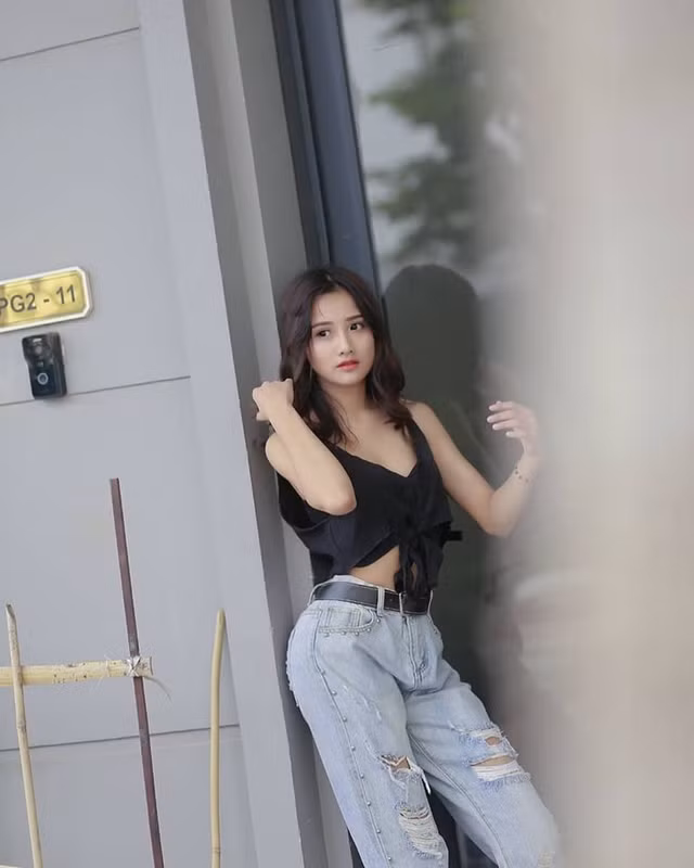 Vẻ đẹp trong sáng của nữ sinh Việt gây sốt báo ngoại - Hình 10 Ve dep trong sang cua nu sinh Viet gay sot bao ngoai-Hinh-10
