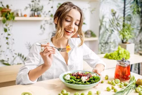 8 kiểu ăn uống sai lầm khiến tuổi thọ bị rút ngắn - Hình 5 8 kieu an uong sai lam khien tuoi tho bi rut ngan-Hinh-5
