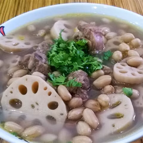 Món ăn giúp bổ máu lại hết nám trên mặt - Hình 6 Mon an giup bo mau lai het nam tren mat-Hinh-6