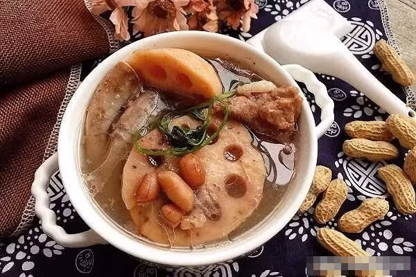 Món ăn giúp bổ máu lại hết nám trên mặt - Hình 9 Mon an giup bo mau lai het nam tren mat-Hinh-9