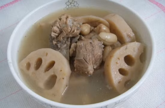 Món ăn giúp bổ máu lại hết nám trên mặt - Hình 8 Mon an giup bo mau lai het nam tren mat-Hinh-8