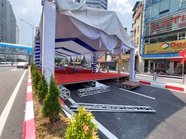Cận cảnh hầm chui Lê Văn Lương - Khuất Duy Tiến được đầu tư hơn 700 tỷ đồng - Hình 7 Can canh ham chui Le Van Luong - Khuat Duy Tien duoc dau tu hon 700 ty dong-Hinh-7
