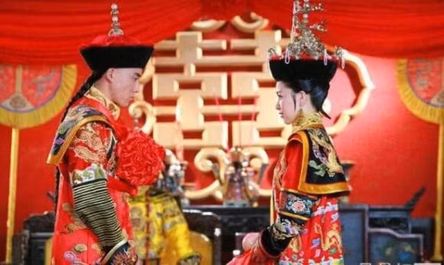 Phò mã nhà Thanh và nỗi khổ khó nói Pho ma nha Thanh va noi kho kho noi