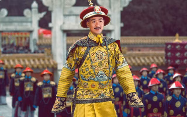 Long bào của hoàng đế Trung Quốc được làm sạch như nào? - Hình 10 Long bao cua hoang de Trung Quoc duoc lam sach nhu nao?-Hinh-10