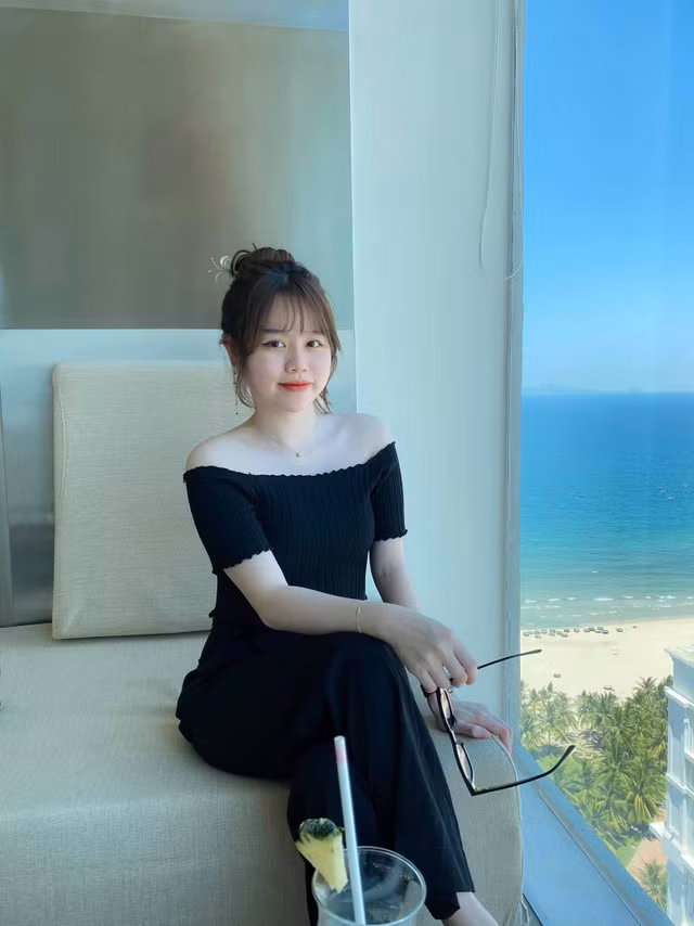 Ngắm gu thời trang sành điệu của bạn gái cũ Quang Hải - Hình 5 Ngam gu thoi trang sanh dieu cua ban gai cu Quang Hai-Hinh-5