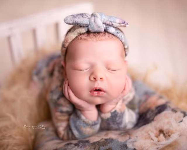 Ngắm bộ ảnh dễ thương tuyệt đỉnh của bé sơ sinh đang ngủ - Hình 3 Ngam bo anh de thuong tuyet dinh cua be so sinh dang ngu-Hinh-3