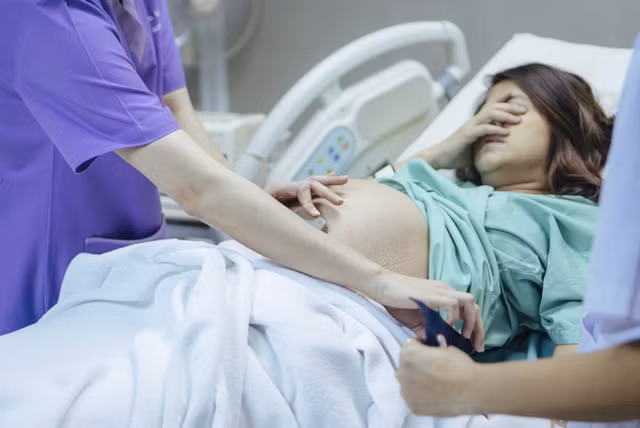 Sản phụ tử vong ở Bệnh viện Việt Pháp: Băng huyết sau sinh có khó phát hiện? - Hình 2 San phu tu vong o Benh vien Viet Phap: Bang huyet sau sinh co kho phat hien?-Hinh-2