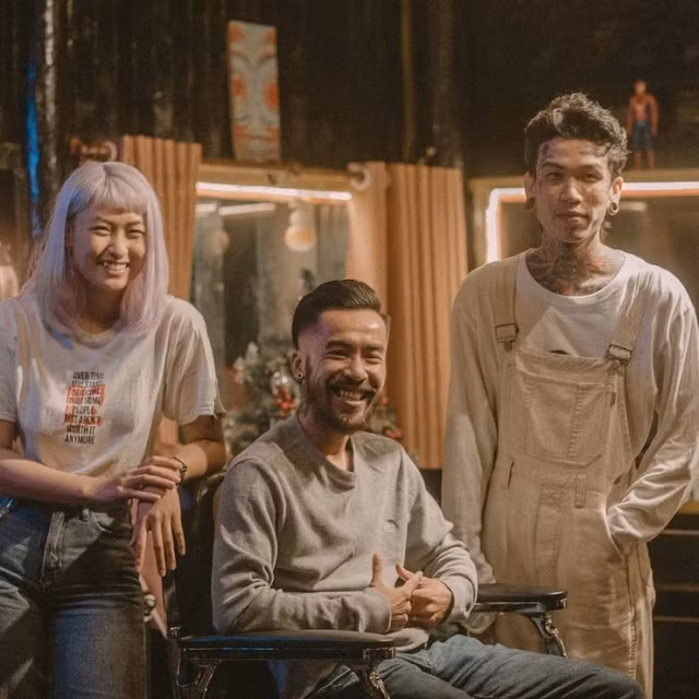 Soi gu thời trang cực chất của rapper Dế Choắt và bạn gái - Hình 6 Soi gu thoi trang cuc chat cua rapper De Choat va ban gai-Hinh-6