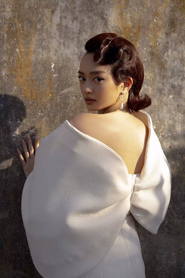 'Tieu thu' Kaity Nguyen phu len nguoi tu do hieu trong Gai Gia Lam Chieu V-Hinh-4