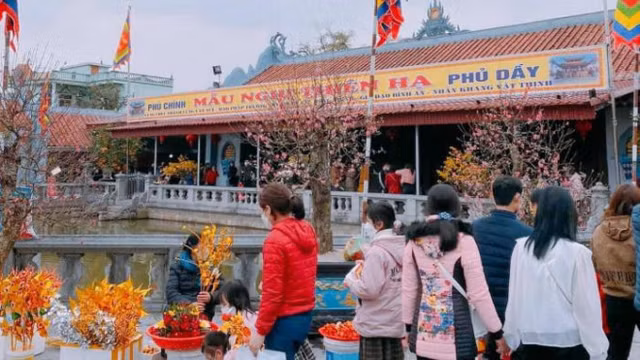 Đi Chợ Viềng cần chú ý gì sau 2 năm COVID-19? Di Cho Vieng can chu y gi sau 2 nam COVID-19?