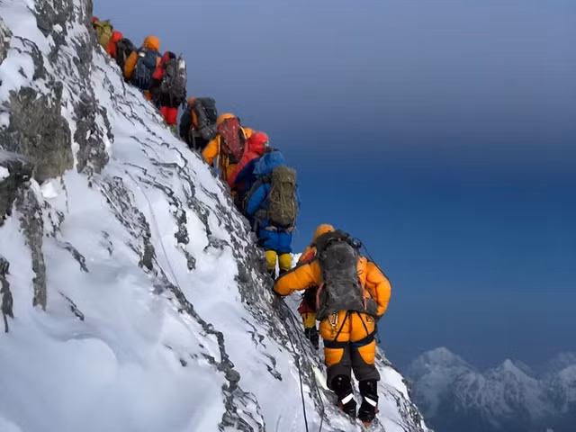 'Nóc nhà thế giới' Everest vẫn lớn lên theo mỗi năm - Hình 6 'Noc nha the gioi' Everest van lon len theo moi nam-Hinh-6