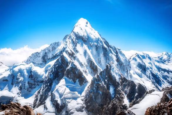 Co mot ngon nui con cao hon ca Everest ma it nguoi biet-Hinh-2