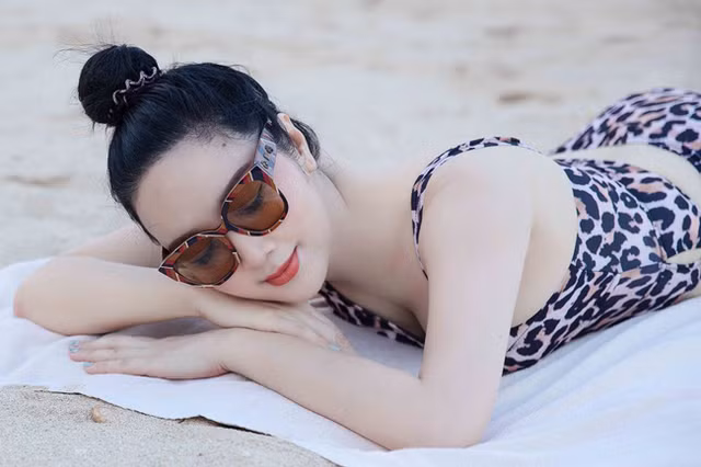 Bi quyet giu nhan sac khong tuoi cua Hoa hau Giang My o tuoi U50-Hinh-4